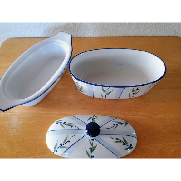 Cook Street Big Butter Boat 3 Pc Porcelain – Blueberry Vine – Hand Painted Dish - Picture 3 of 7